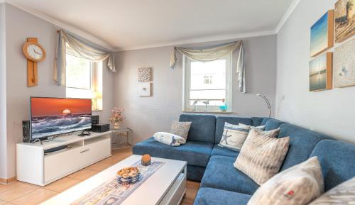 One-Bedroom Apartment with Balcony