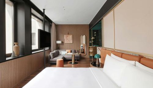 Junior King Suite