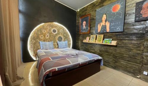 Double Room with Shared Bathroom