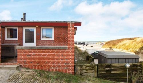 Two-Bedroom Holiday Home