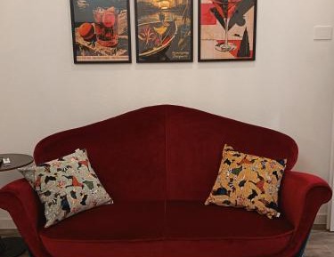 Deluxe Studio