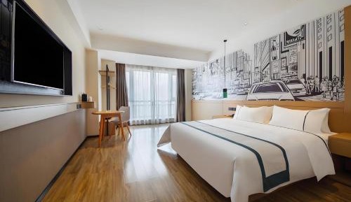 Deluxe Queen Room