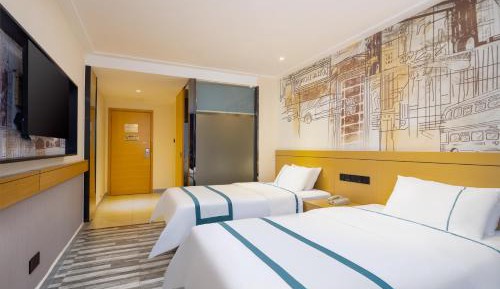Deluxe Double or Twin Room with City View