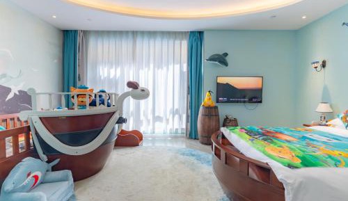 Superior Family Room