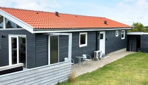 Four-Bedroom Holiday Home