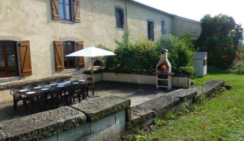 Holiday Home (9 Adults)