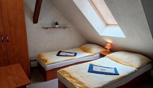 Twin Room with Private Bathroom