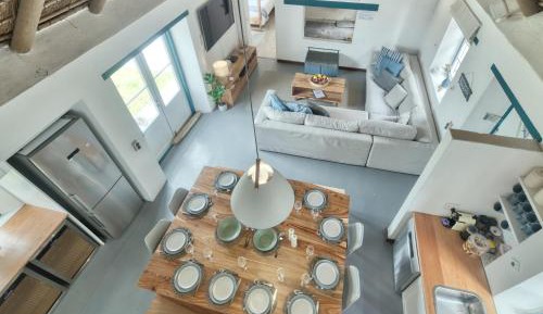 Seven-Bedroom House