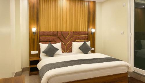 Double Room with Private Bathroom