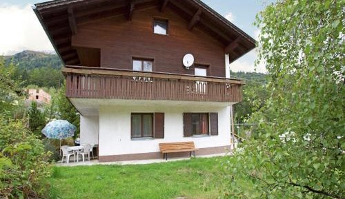 Four-Bedroom Holiday Home