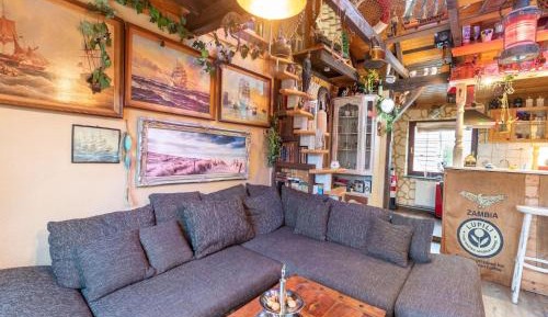 Three-Bedroom Holiday Home 