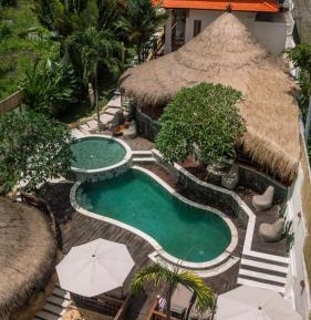 Seven Bedroom Villa with Private Pool