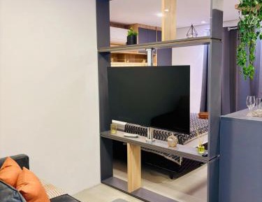 Queen Studio