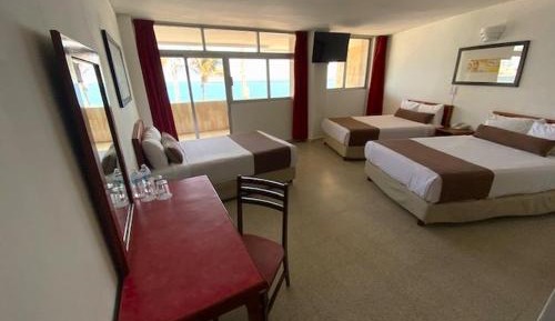 Standard Triple Room with Sea View