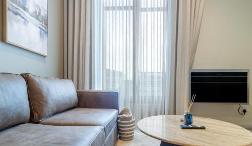 Room #1475302201