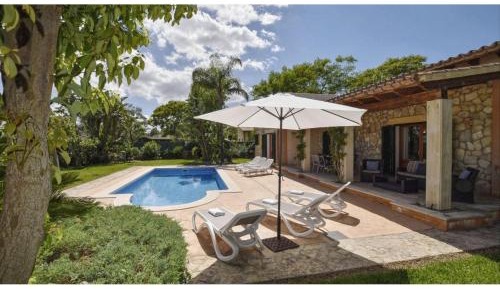 Three-Bedroom Holiday Home 