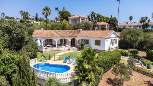 Villa with Sea View