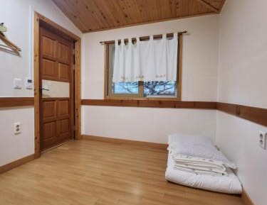 Room #1012006807