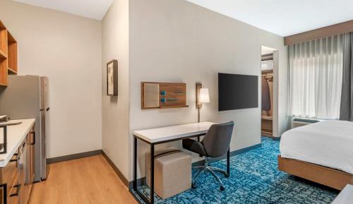 King Studio Suite