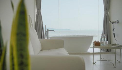 King Room with Lake View