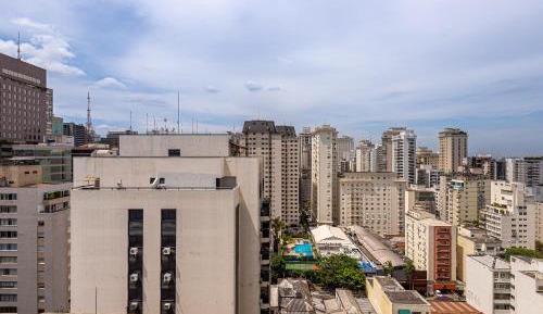 Apartment with City View