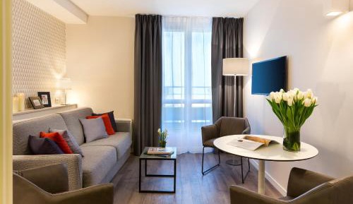 Apartment (4 Adults)