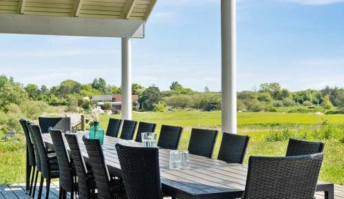 Eight-Bedroom Holiday Home