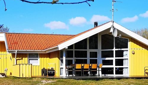 Five-Bedroom Holiday Home