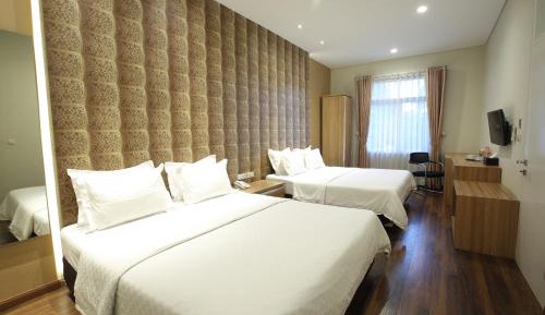 Deluxe Family Room