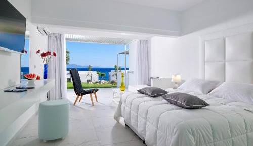 Bungalow with Sea View