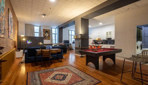 One-bedroom Loft Apartment 