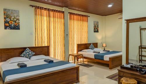 Quadruple Room with Balcony