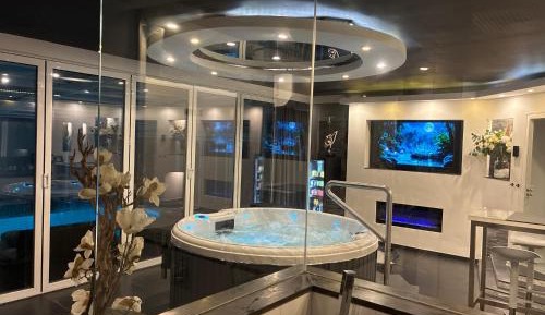 Junior Suite with Private Pool