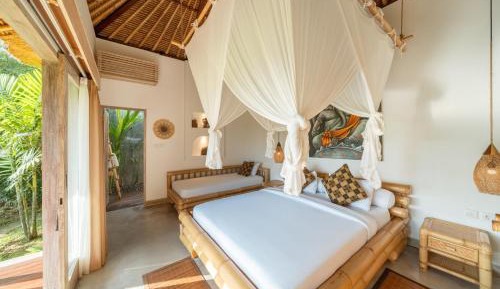 Triple Room with Garden View