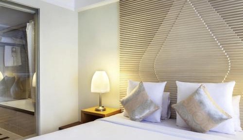 Standard Queen Room