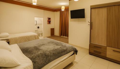 Quadruple Room with Private Bathroom