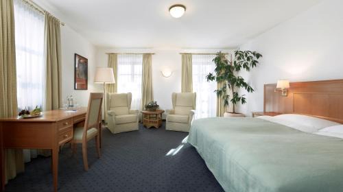 Small Double Room