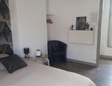 Double Room with Shared Toilet