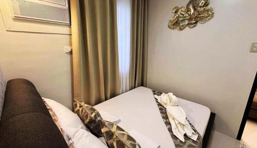 Two-Bedroom Deluxe Apartment with Balcony