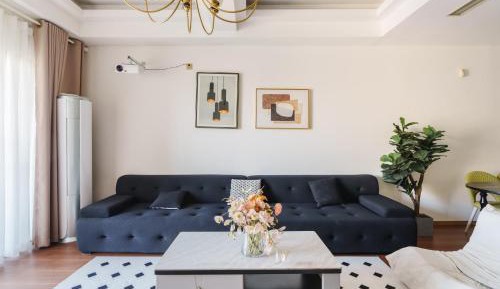 One-Bedroom Apartment with River View
