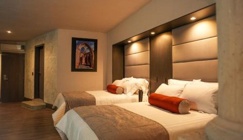 Deluxe Queen Room with Two Queen Beds