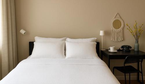 Queen Room with Shared Bathroom