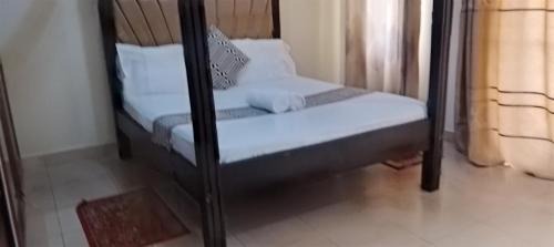 One-Bedroom Apartment with Pool View