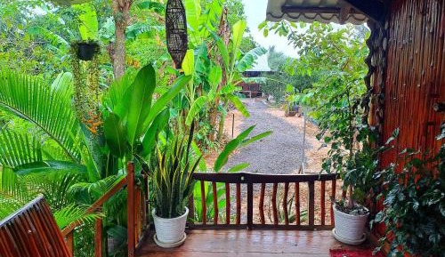 Bungalow with Garden View