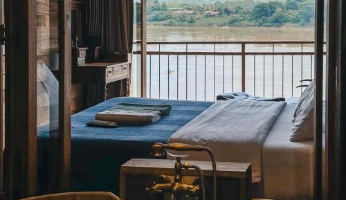 Junior Suite with Balcony