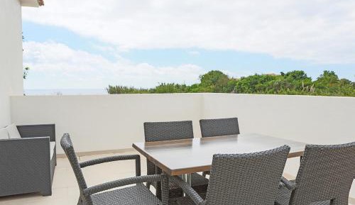 Two-Bedroom Deluxe Apartment
