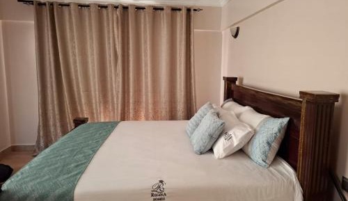 Deluxe Family Suite