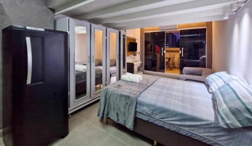 Deluxe One-Bedroom Apartment with City View