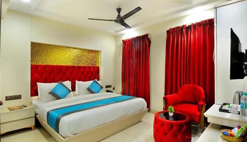 Deluxe Suite
