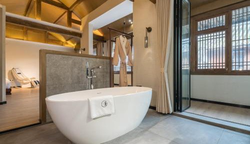 Jinghua Business Suite